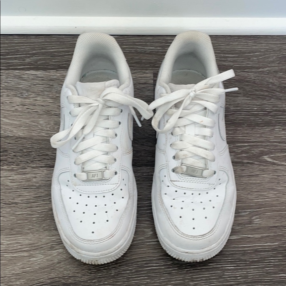 COPY - Nike Women Air Force 1 White (size 6.5)